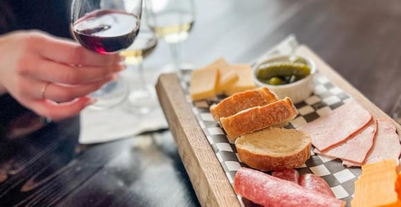 Niagara-on-the-Lake: Wein & Charcuterie Tour mit Verkostungen