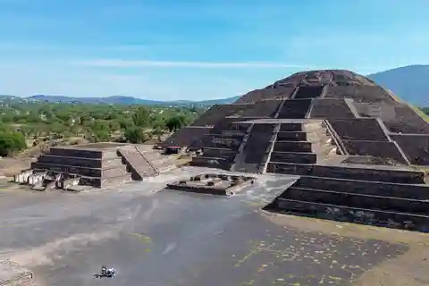 De CDMX à Teotihuacán : visite exclusive des pyramides !