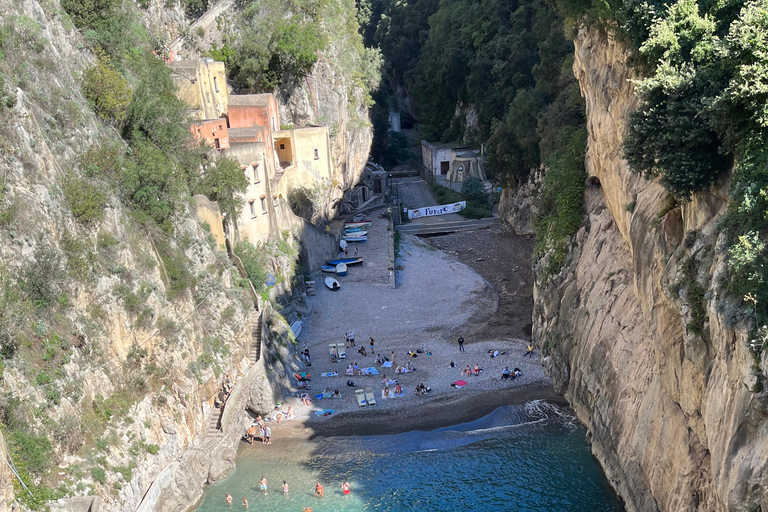 From Positano: Amalfi Coast Tour with Boat Excursion