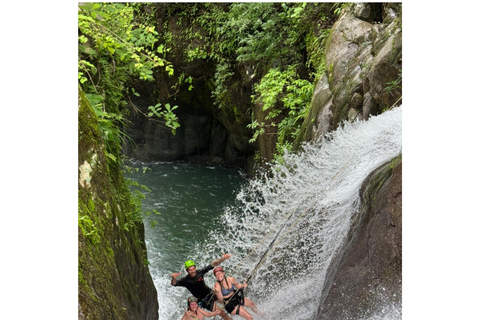 Rappel at the Jagüata Waterfall