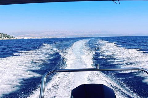 Ze Splitu/Trogiru: Błękitna Laguna i 2 wyspy - pół dnia prywatnieZe Splitu: prywatna półdniowa wycieczka do Błękitnej Laguny i Šolta Nečujam