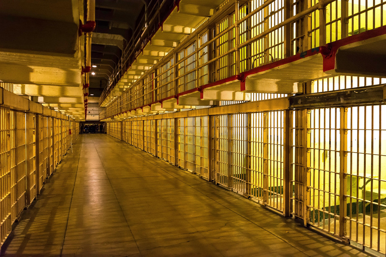 San Francisco: Tour serale di Alcatraz con crociera nella baia di SF