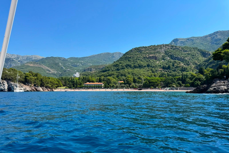 Przno: Private Boat Tour with Drinks