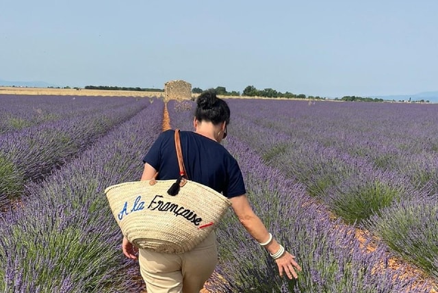 From Avignon: Lavender Villages Full-Day Tour