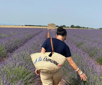 From Avignon: Lavender Villages Full-Day Tour