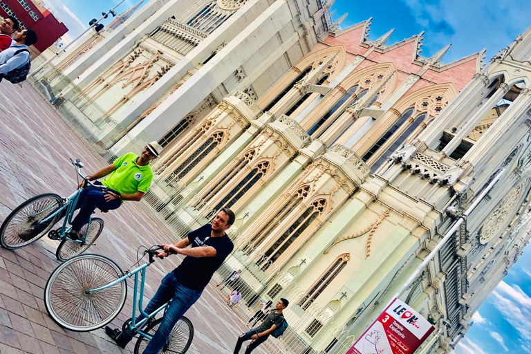 Leon: City Highlights Bike Tour