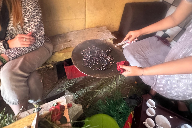 Addis Ababa Layover Tour: Unity Park, Coffee & Local Lunch