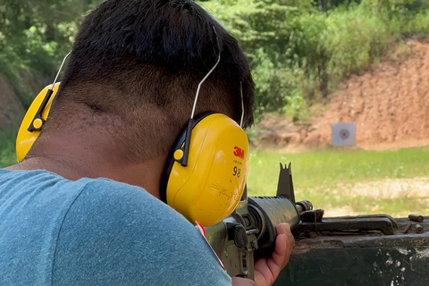 Zwarte Maagdenberg, Cu Chi tunnels, Cao Dai op de motor