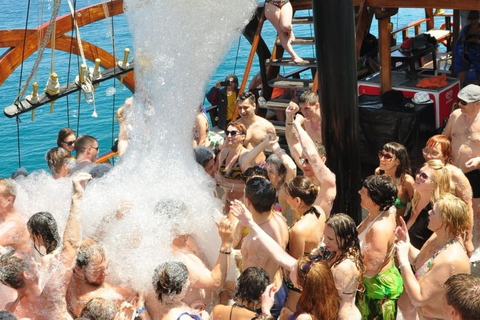 Antalya: Boat Cruise with Lunch, Foam Party, and DJ