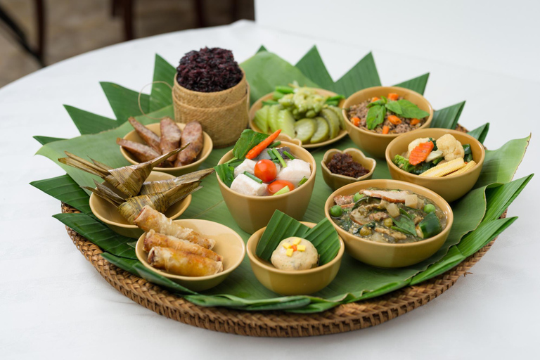 LOCATION: Private Food Tour & Traditional Dance Show