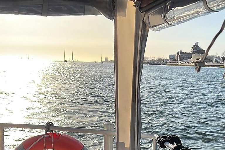 Porto: passeio de barco no Rio DouroPasseio de barco partilhado pelo Rio Douro