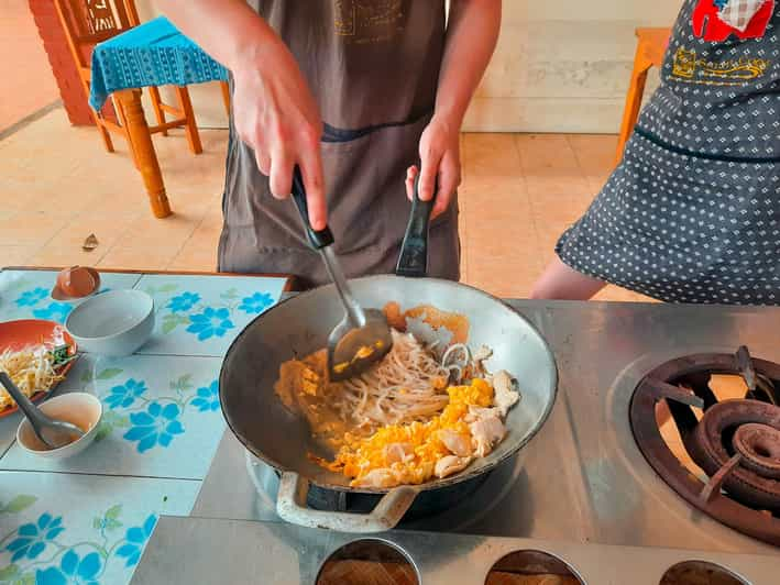 Chiang Mai: Tradition Thai Cooking Class with Market Tour | GetYourGuide