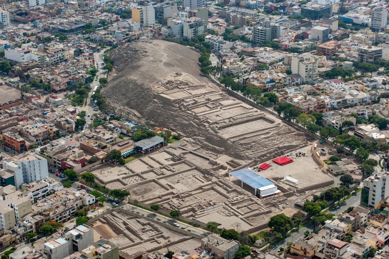 Lima: Huaca Pucllana Site Museum Private Tour with Tickets 2-hour: Pucllana Museum Evening Tour