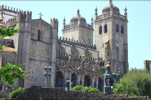 Porto : La première visite guidée de Porto, jusqu'à 19 personnes