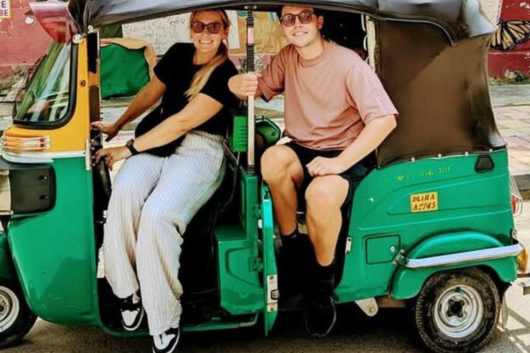 Jaipur Guided Shopping Tour with Local Expert Hotel Pickup