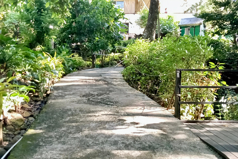 Shared Tour: Annandale Waterfall, Fort & Beach Escape