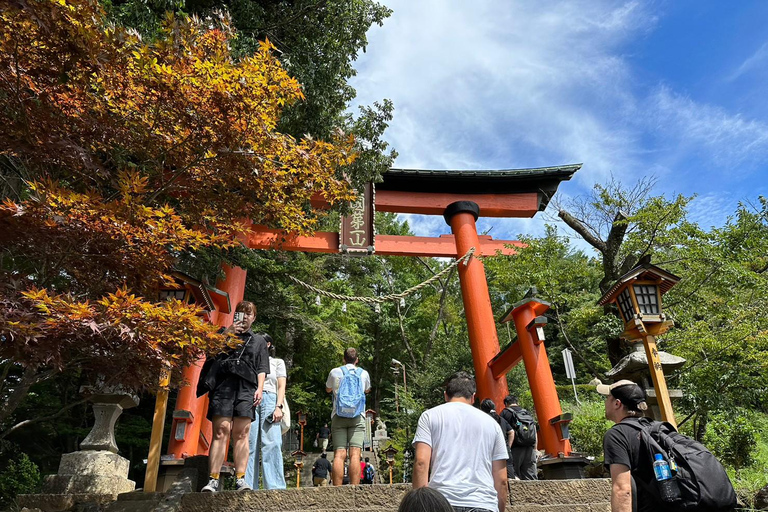 Journée d'excursion autour du mont Fuji et du lac KawaguchiVisite avec prise en charge au monument "LOVE" de Shinjuku