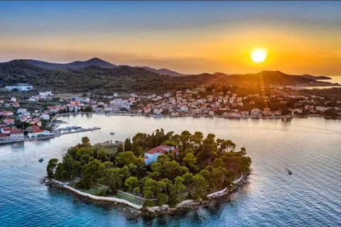 Zadar: Wycieczka łodzią motorową na 3 wyspy z nurkowaniem i napojami