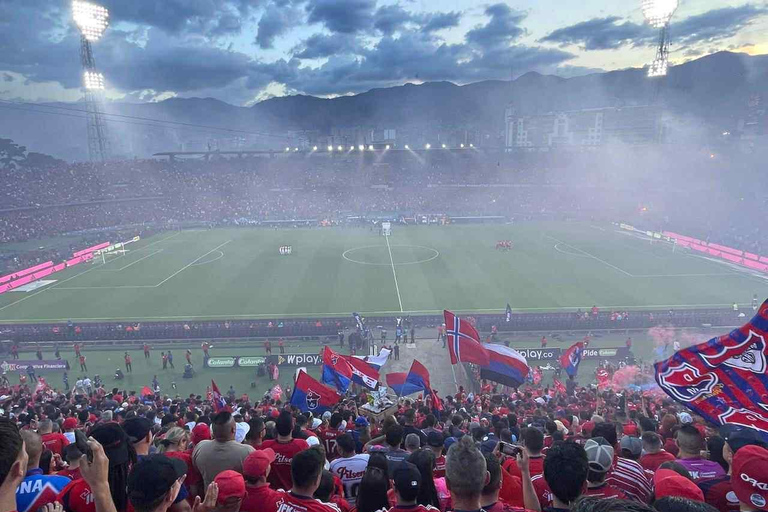 ميديلين: جولة كرة قدم مع زيارة الملعب