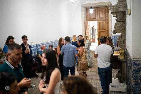 “Porto: Fado Show with Guided Tour in a Historic Monastery”