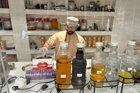 From Muscat: Nizwa & Jebel Akhdar Wonders Adventure Day Trip Nizwa, Birkat Al Mouz & Jebel Akhdar Sunset Experience