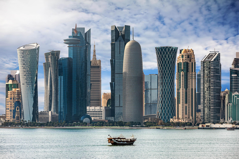 Doha: Tour privato della città con crociera in barca Dhow