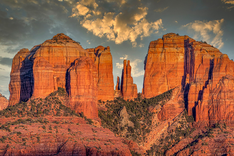 Sedona: 2 Hour Guided Vortex Tour with Red Rock Trail Hike