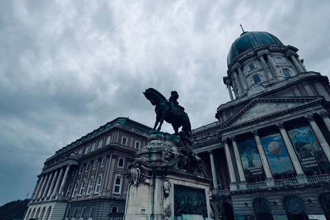 Budapest Highlights Walking Tour: Parliament to Buda Castle