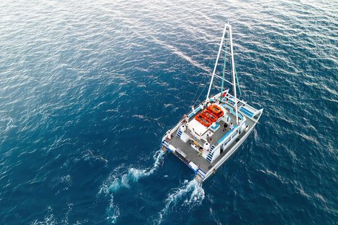 Oahu: Sunset Sail Cruise in Waikiki