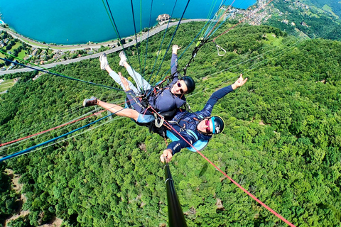 Montreux: Tandem Paragliding Flight over Lake Geneva / Fly-Xperience