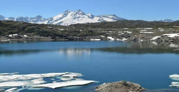 Lucerne: James Bond Roads & Swiss Alpine Passes Private Tour