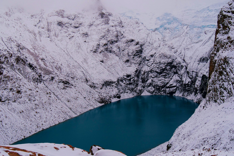 Everest Helicopter Tour Landing & Breakfast at Everest View