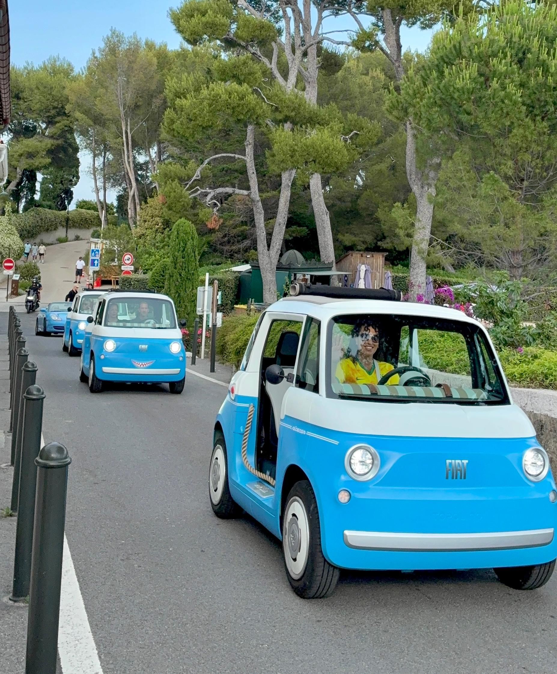 Nizza: Elektroauto zum Selbstfahren mit Guide und Panoramablick