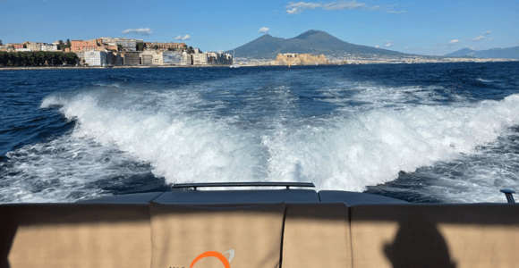 Neapel: Sonnenuntergangsfahrt mit dem Boot in kleiner Gruppe mit Spritz