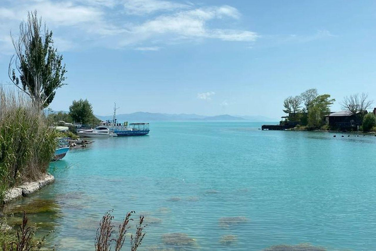 2 Countries in 1 Day:From Tbilisi to Armenia-Sevan & Yerevan