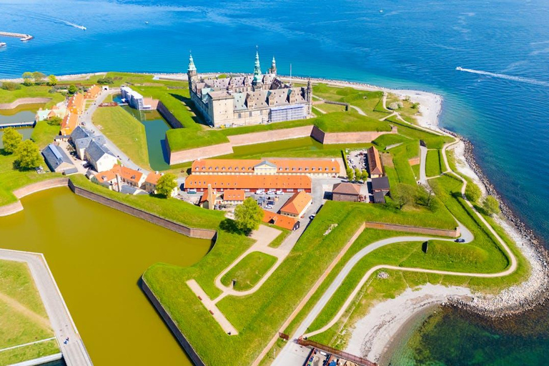 Copenhagen: Royal Castles and Helsingør City Tour