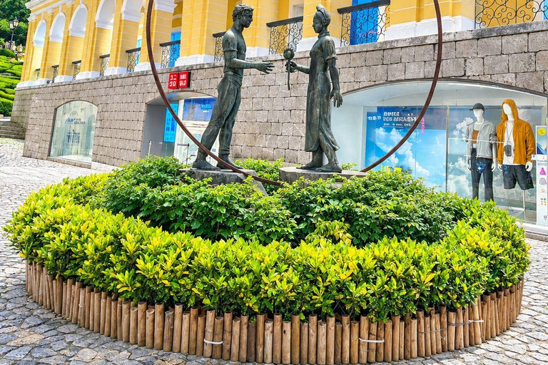 Macau: Guided Heritage & Local Flavors Walking Tour