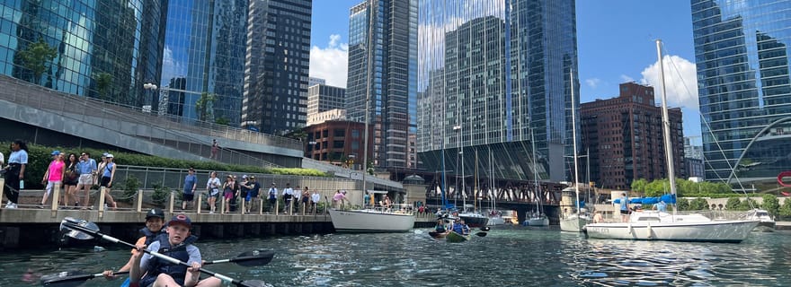 Chicago : personnages et contradictions - Visite guidée en kayak