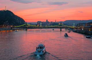 Budapest Card: transporte público, +30 atracciones y tours