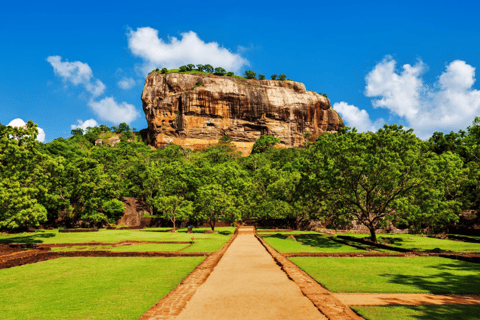 Vanuit Kandy: All-inclusive privétour naar Sigiriya