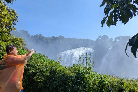 Victoria Falls: Guided Tour with Rainforest & Big Tree Full Heritage Experience: Falls, Rail & City