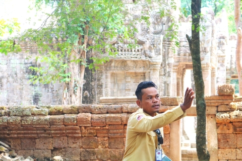 Angkor Wat: Highights with Sunrise 2 Days Small Group