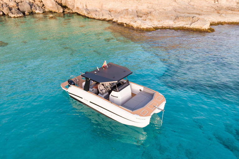Mallorca: Private boat with Skipper from Playa de Palma Private boat with Skipper from Playa de Palma 3h