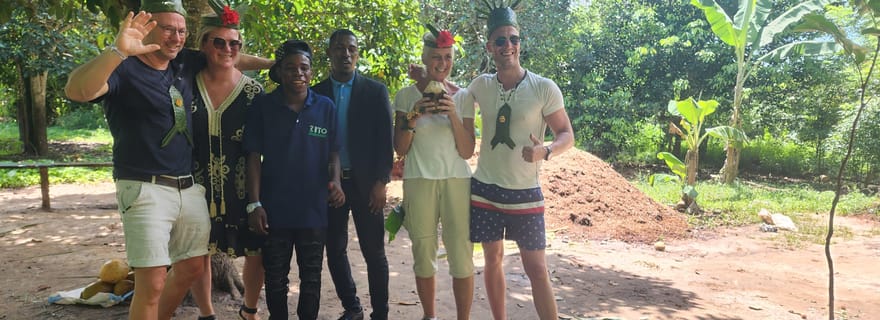 Zanzibar : visite d'une ferme d'épices avec dégustation de fruits et art de la noix de coco