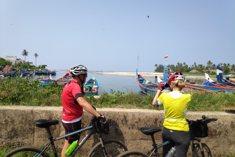 Wycieczka rowerowa z Kochi do Marari (Alleppey) (całodniowa)Marari (alleppey) wycieczka rowerowa/rowerowa (całodniowa)