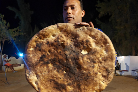 Dżerba: Zachód słońca, wschód słońca i jedna noc w berberyjskim namiocie.Dżerba: zachód słońca, wschód słońca i jedna noc w berberyjskim namiocie.