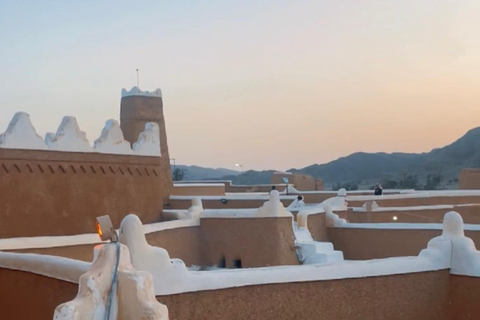 Riyadh: 2-day tour of 5 heritage villages and a safari trip