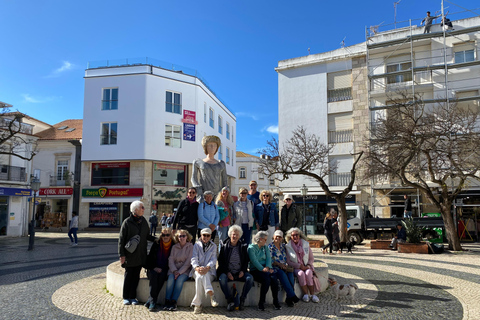 Lagos: Guided Walking Tour with Brodie from AustraliaLagos: Guided Walking Tour with Local Tips