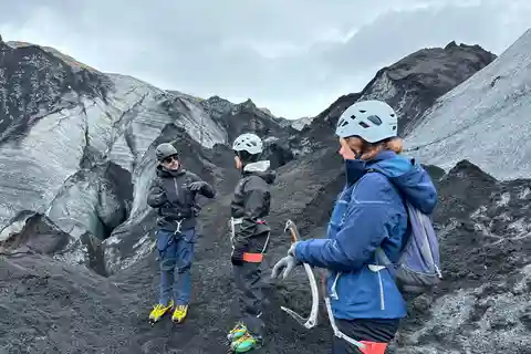 Vandring på Sólheimajökull-glaciären