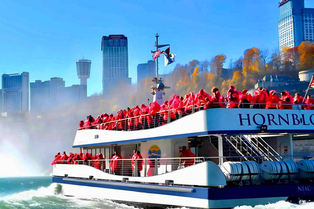 Toronto: tour de 1 día a las cataratas del Niágara + barco y entrada detrás de las cataratas